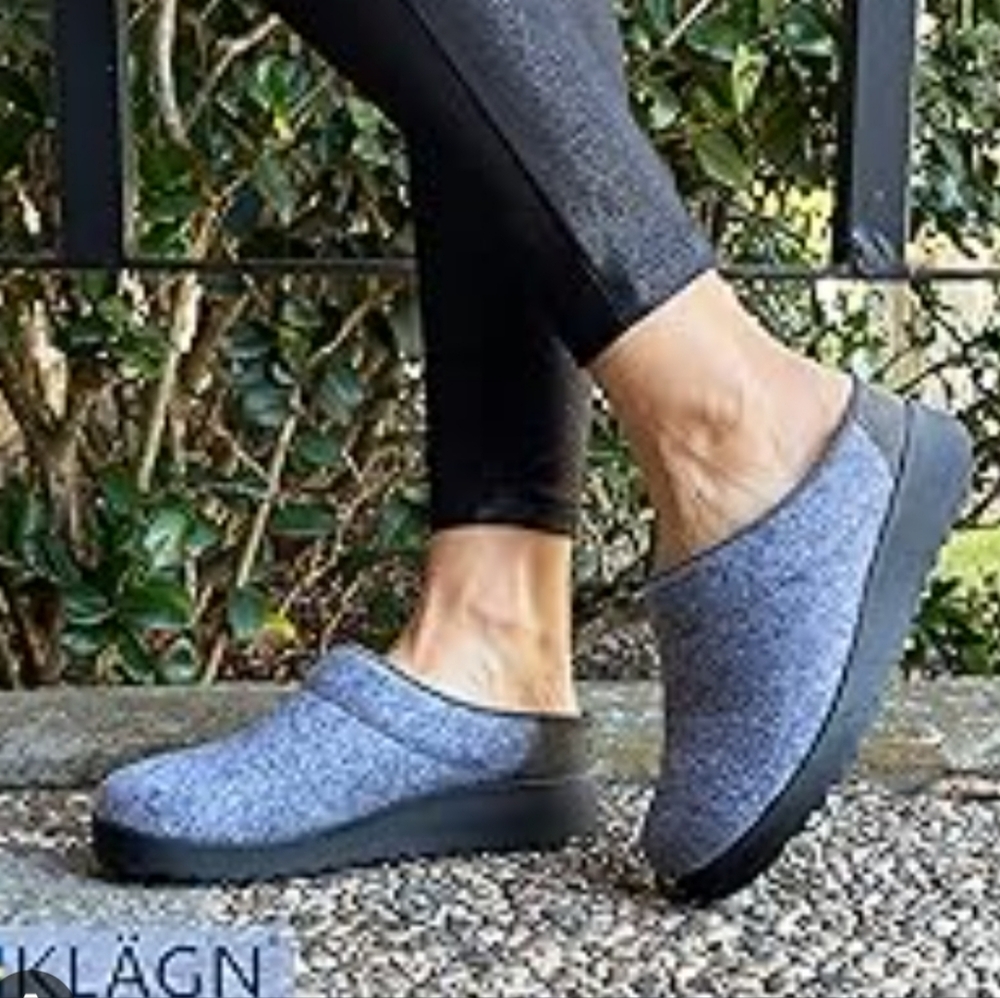 Women's Felt Slip-On Indoor /Outdoor Comfort Clog in Slate Gray